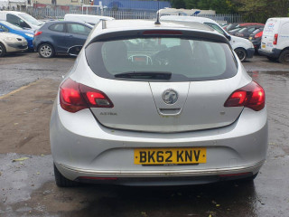 Opel Astra J [рестайлинг] 2012г. 1.6 л., A 16 XER - фото №8