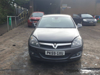 Opel Astra GTC H [рестайлинг] 2009г. 1.6 л., Z 16 XER - фото №1