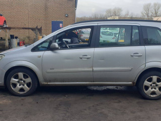 Opel Zafira B 2007г. 1.6 л., Z 16 XEP - фото №4