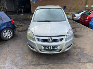 Opel Zafira B [рестайлинг] 2013г. 1.7 л., A 17 DTJ - фото №1