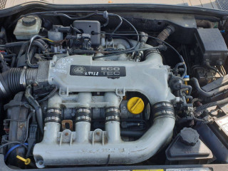 Opel Vectra B [рестайлинг] 1999г. 2.5 л., X 25 XE - фото №5