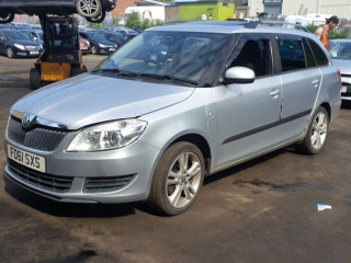 Skoda Fabia 2 поколение [рестайлинг] 2011г. 1.6 л., CAYC - фото №4