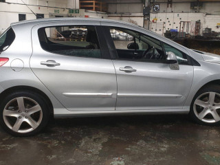 Peugeot 308 1 поколение 2009г. 1.6 л., 5FW (EP6) - фото №5