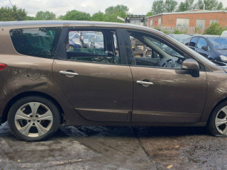 Renault Grand Scenic 3 поколение 2012г. 1.5 л., K9K 836 - фото №5