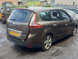 Renault Grand Scenic 3 поколение 2012г. 1.5 л., K9K 836 - фото №7