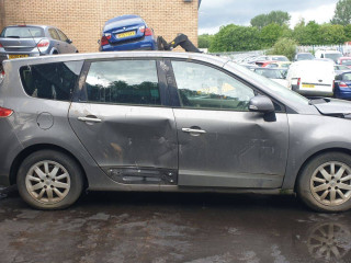 Renault Grand Scenic 3 поколение 2010г. 1.5 л., K9K 832 - фото №5