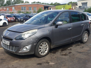 Renault Grand Scenic 3 поколение 2010г. 1.9 л., F9Q 872 - фото №2