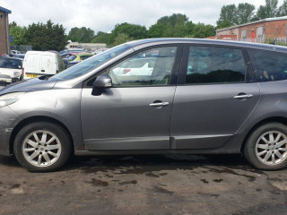 Renault Grand Scenic 3 поколение 2010г. 1.9 л., F9Q 872 - фото №4