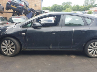 Opel Astra J 2011г. 1.3 л., A 13 DTE - фото №4