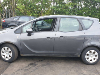 Opel Meriva B 2010г. 1.4 л., A 14 XER - фото №4