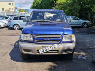 Isuzu Trooper 2 поколение 2002г. 3.0 л., 4JX1 - фото №1