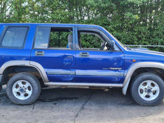 Isuzu Trooper 2 поколение 2002г. 3.0 л., 4JX1 - фото №5