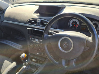 Renault Laguna 2 поколение [рестайлинг] 2007г. 1.9 л., F9Q 758 - фото №9