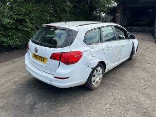 Opel Astra J 2012г. 1.3 л., A 13 DTE - фото №7