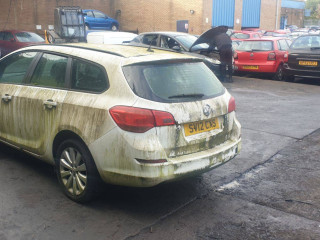 Opel Astra J 2012г. 1.3 л., A 13 DTE - фото №6