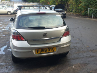 Opel Astra Family/H [рестайлинг] 2009г. 1.6 л., Z 16 XER - фото №4