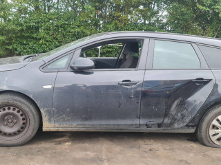 Opel Astra J 2011г. 1.7 л., A 17 DTR - фото №4