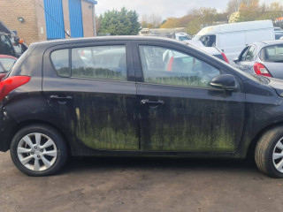 Hyundai i20 1 поколение 2012г. 1.1 л. - фото №3