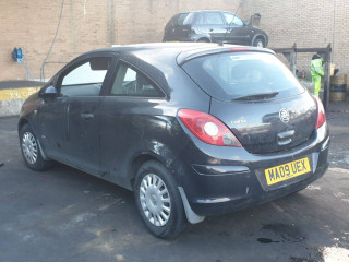 Opel Corsa D 2009г. 1.3 л., Z 13 DTJ - фото №6