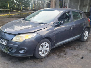 Renault Megane 3 поколение 2009г. 1.6 л., K4M 848 - фото №2