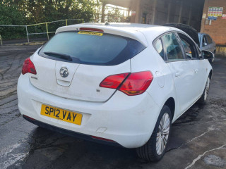 Opel Astra J 2012г. 1.6 л., A 16 XER - фото №7