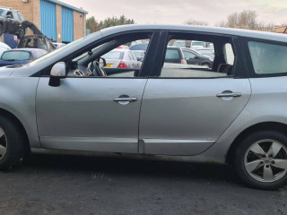 Renault Grand Scenic 3 поколение 2010г. 1.5 л., K9K 832 - фото №4