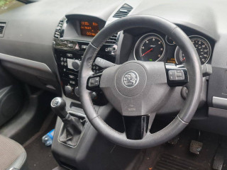 Opel Zafira B [рестайлинг] 2010г. 1.9 л., Z 19 DT - фото №11