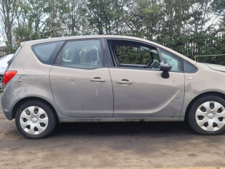 Opel Meriva B 2012г. 1.4 л., A 14 XER - фото №5