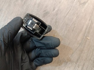 Крепление (крючок) солнцезащитного козырька, ориг. номер 51167414429, 7414429, BMW X5 G05 рест 2023-2026
