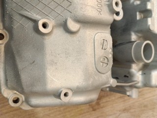 Клапанная крышка, ориг. номер 11129845960, 11129845961, 9845960, 9845961, BMW X5 G05 рест 2023-2026