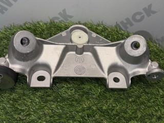 Кронштейн (крепление) BMW X7 G07 2018-2022