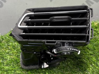 Дефлектор обдува салона левый BMW X7 G07 2018-2022