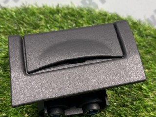 Крепление шторки багажника правое BMW X7 G07 2018-2022