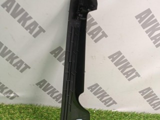 Накладка боковая на сиденье правая BMW X7 G07 2018-2022