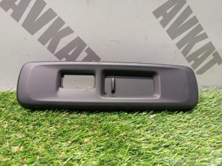 Накладка боковая на сиденье левая BMW X7 G07 2018-2022