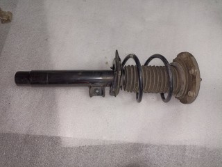 стойка амортизатора передняя, ориг. номер 31316873723, 6873723, BMW 1 F20/F21 2-й рест