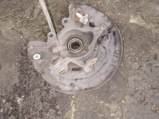 кулак задний правый, ориг. номер 33326792516, 6792516, BMW 1 F20/F21 2-й рест
