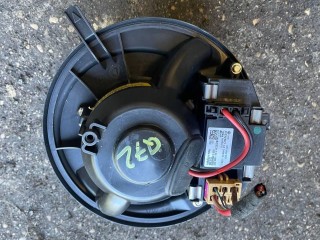 Моторчик печки, ориг. номер 1K1820015D, Volkswagen Touran 2003-2006