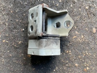 Петля двери передней левой, Renault Scenic 2006-2009