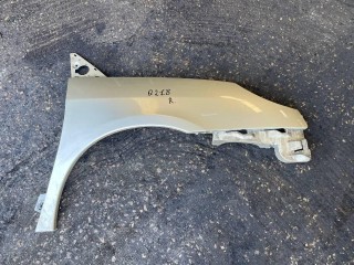 Крыло переднее правое Peugeot 807 2002-2008