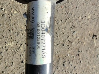 Полуось передняя левая (приводной вал, ШРУС), ориг. номер 3Q0407271AS, Volkswagen Passat 2011-2015