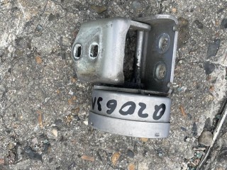 Петля двери задней левой Renault Scenic 2003-2006
