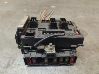 Блок предохранителей, ориг. номер 9641258080, Citroen C5 2000-2004