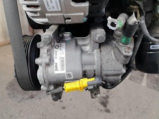 Компрессор кондиционера Peugeot 307 2001-2005