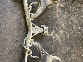 Балка подвески задняя, Hyundai Trajet 1999-2004