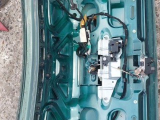 Крышка багажника (дверь 3-5), Volkswagen Bora 1998-2005