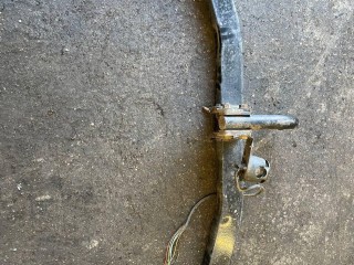Прицепное устройство (фаркоп) Volkswagen Touran 2003-2006