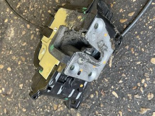 Замок двери передней правой, Renault Scenic 2006-2009