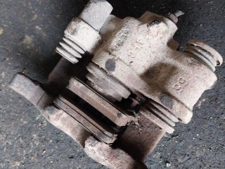 Суппорт задний правый, Peugeot 406 1999-2004