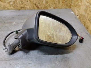Зеркало наружное правое Volkswagen Passat 2011-2015